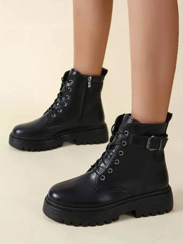 Clarissa | Stylish Comfort with Modern Booties
