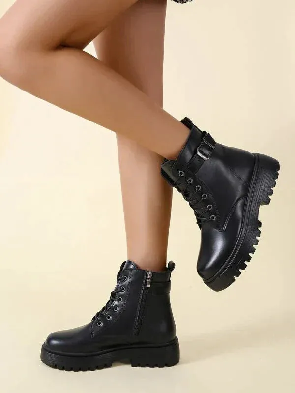 Clarissa | Stylish Comfort with Modern Booties
