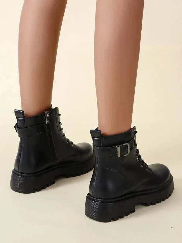 Clarissa | Stylish Comfort with Modern Booties