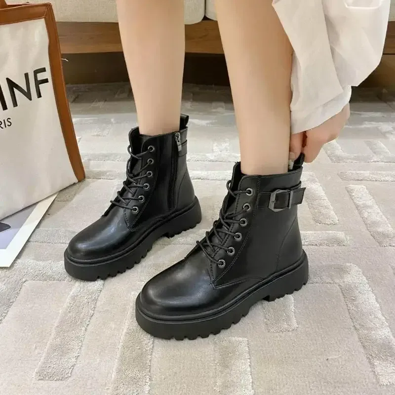 Clarissa | Stylish Comfort with Modern Booties